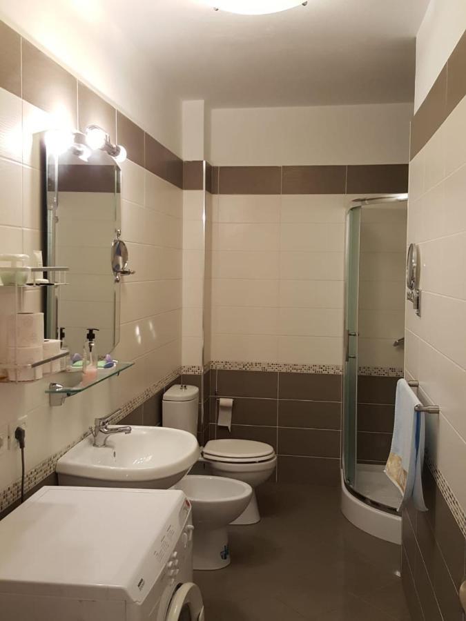 Holiday Center Apartment Shkodër Buitenkant foto